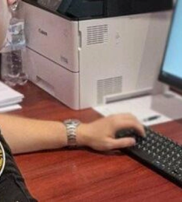 В Одесі 22-річна працівниця банку ошукала пенсіонерку на сотні тисяч гривень