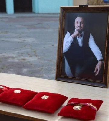 Із пілотом Олександром Боровиком, який загинув на Запорізькому напрямку, попрощалися у Борисполі. ФОТОрепортаж