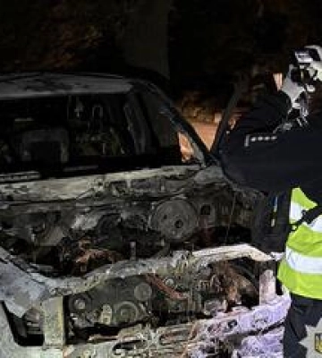 У Кременчуці вночі спалили три автівки