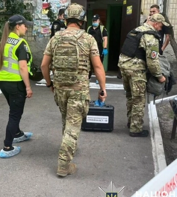 У Дніпровському районі столиці, імовірно, здетонувала граната: є жертви