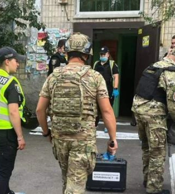 В одном из районов Киева в квартире взорвалась граната: погибли 2 человека