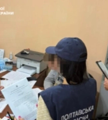 На Полтавщині посадовця підозрюють у зловживанні під час ремонту шкільної їдальні