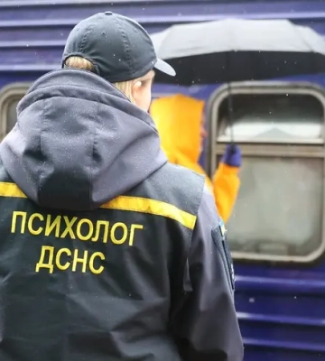 Еще больше детей эвакуируют из Донецкой области: власти приняли новое решение