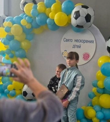 В Запорожье провели «Праздник непокоренных детей» для ВПЛ - истории переселенцев из Мелитополя, Пологов и прифронтовых общин&amp;hellip;