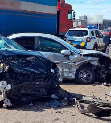 У Полтаві внаслідок ДТП травмувалося троє людей, серед них дитина