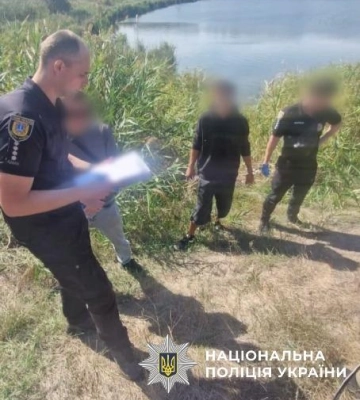 Продавали психотропи: на Одещині затримали підозрюваних у розповсюдженні наркотиків