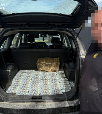 Група військових нелегально продала понад 27 тисяч літрів пального на Київщині, - ДБР. ФОТО
