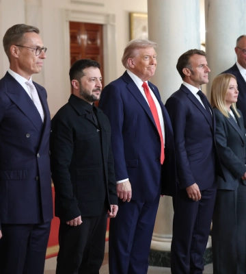 Явные мотивы и тайная миссия: зачем Трамп едет в Европу и как это повлияет на войну в Украине