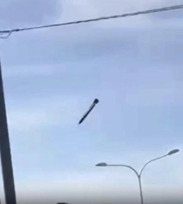 У мережі показали момент прильоту російського 'шахеда' по одному з районів Харкова
