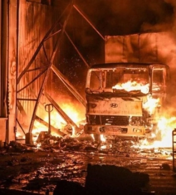 В Одесі унаслідок атаки російських БПЛА горіли складські приміщення