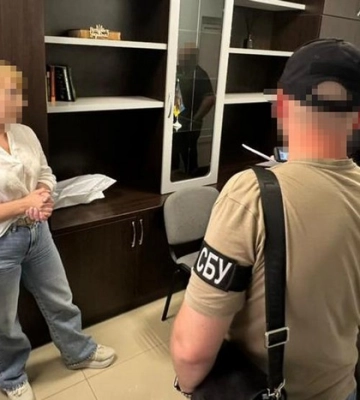 СБУ викрила житомирську адвокатку, яка оформляла військовим фіктивні медичні документи