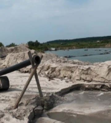 На Кіровоградщині незаконно видобули 34 тонни піску з акваторії річки Дніпро