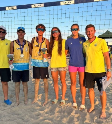 Українці здобули срібло чемпіонату Європи (U-18) з пляжного волейболу
