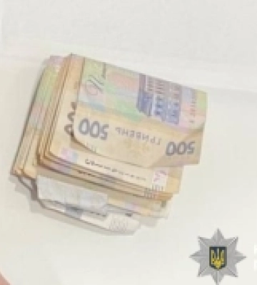 На Кіровоградщині водій напідпитку намагався підкупити поліцейського. ФОТО