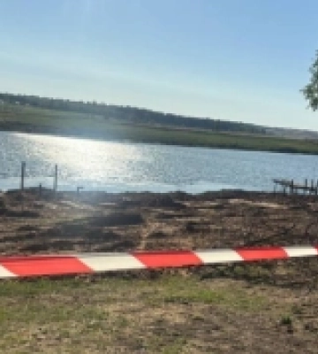 У Снігурівці узбережжі річки Інгулець тривають роботи з облаштування зони відпочинку