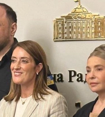 Тимошенко зустрілась з президенткою Європарламенту Мецолою