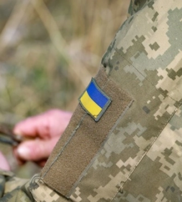 В Одессе мужчина ударил ножом военнослужащего ТЦК