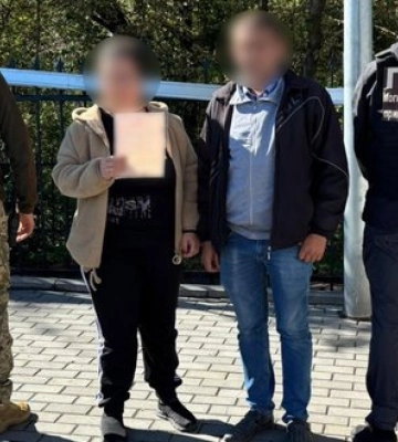 Фіктивний шлюб для виїзду до Молдови: на Вінниччині затримано жінку, яка вдруге переправляла чоловіка за кордон, - ДПСУ. ФОТО