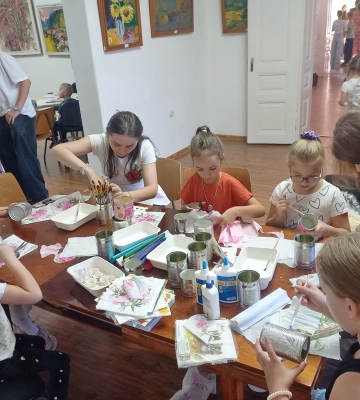 Товариство багатодітних сімей Закарпаття організувало клуб танців та рукоділля в с. Петрово на Виноградівщині 