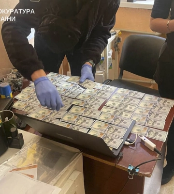 До 15 тис. доларів за переведення з бойової частини у тил: у Харкові на хабарництві викрили посадовців ВЛК
