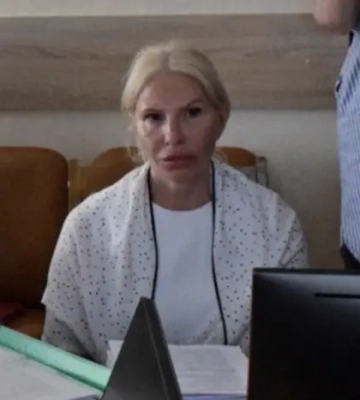 Закупівля овочерізок для столичних укриттів. Обвинувачена виїхала до Туреччини