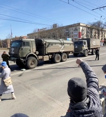 За матеріалами СБУ заочно засуджено генерала росгвардії, який командував розгоном акцій протесту на початку тимчасової окупації Херсона