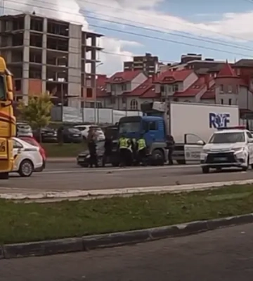 У Тернополі п'яний працівник ТЦК влаштував масштабну аварію (відео)
