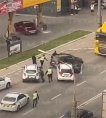 У Тернополі п’яний водій Skoda влаштував серію ДТП і тікав від поліції (відео)