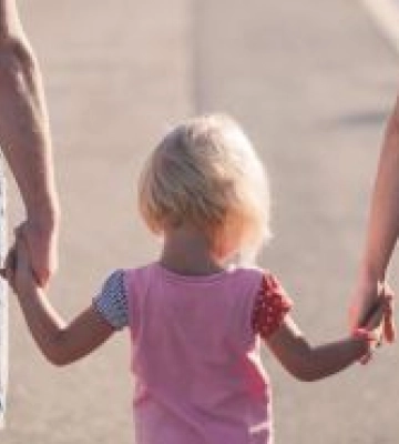 У Києві з початку 2025 року усиновили 45 дітей, ще 365 чекають на родину