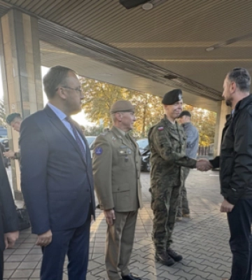 Міністр оборони Польщі разом із делегацією прибув до Києва