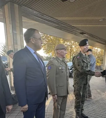 Віцепрем'єр-міністр Польщі з військовою делегацією прибув до Києва