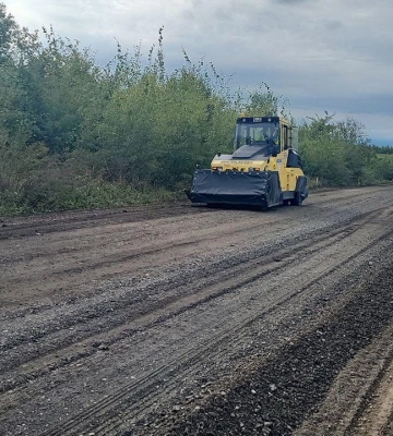 Лежав на дорозі: на Львівщині вночі під колесами авто опинився пенсіонер