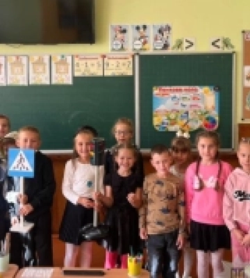 Поліцейські провели понад вісімсот занять для школярів Волині з питань безпеки