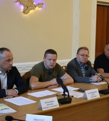 Виховання у сім'ях замість дитбудинків: на Волині шукали шляхи втілення стратегії