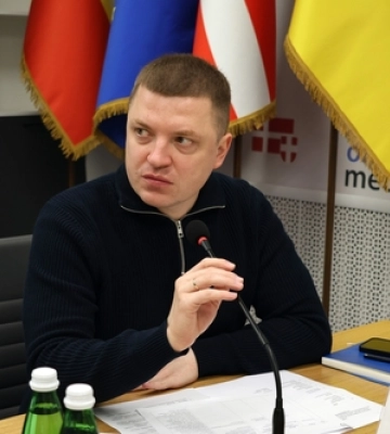 Тарас Шкітер провів зустріч із сімʼями воїнів: з якими проблемами стикаються родини 