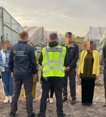 Справжнє рабство у Київській області: іноземців тримали в нелюдських умовах (ФОТО)
