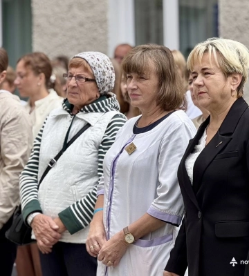 У центрі Луцька з’явилася сучасна парковка на 44 місць та тарифом 30 грн за годину