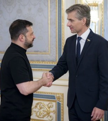 Зеленський обговорив із главою МЗС Литви Будрісом посилення санкцій проти РФ та спільне оборонне виробництво