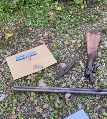 На Львівщині повідомлено про підозру, який з рушниці поранив літнього сусіда