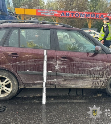 У Тернополі нетверезий водій вчинив кілька ДТП та скоїв наїзд на патрульного поліції. ФОТО