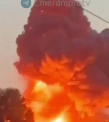 З'явились перші кадри наслідків ворожої атаки на Дніпро