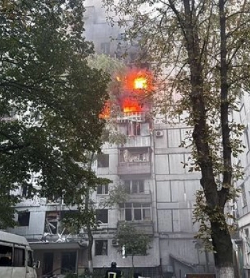 По меньшей мере один человек погиб и 13 пострадали в результате массированной атаки врага по Днепру и области - ОВА