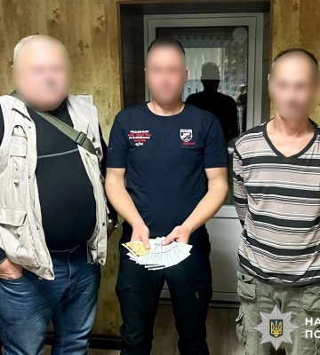 На Рівненщині таксист поцупив у клієнта майже 150 тисяч гривень