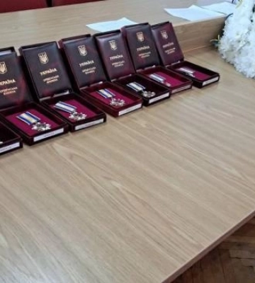 Ордени "За мужність" отримали рідні вісьмох загиблих героїв із Рівненщини