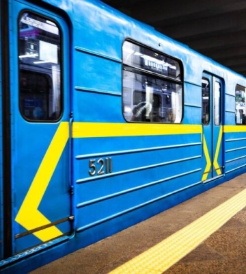 У метро пустять не всіх: у Києві жорстко обмежили пасажирів