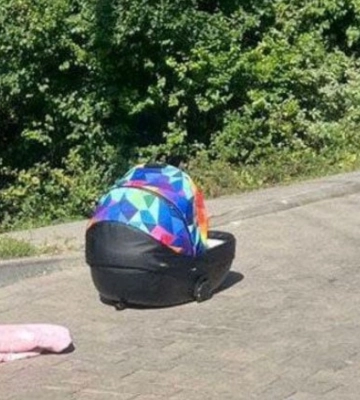 У Львові чоловік забув люльку з дитиною на даху автомобіля та поїхав