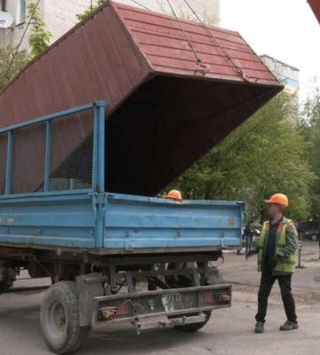У Дніпрі планують демонтувати понад 50 металевих гаражів: адреси
