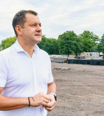 Екс-нардеп Максим Єфімов спільно з контрабандистом будують артилерійський завод біля кордонів України