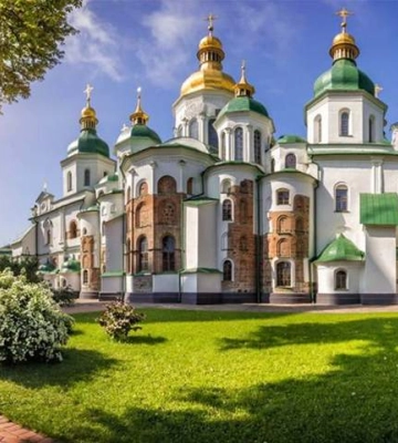 Які будівлі в Україні є найстарішими: що відомо про їхню історію