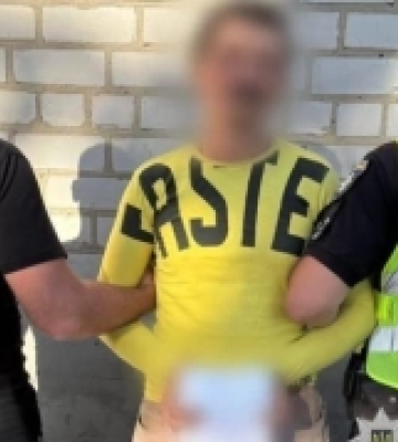 На Кіровоградщині поліцейські затримали чоловіка, який стріляв у правоохоронців. ФОТО